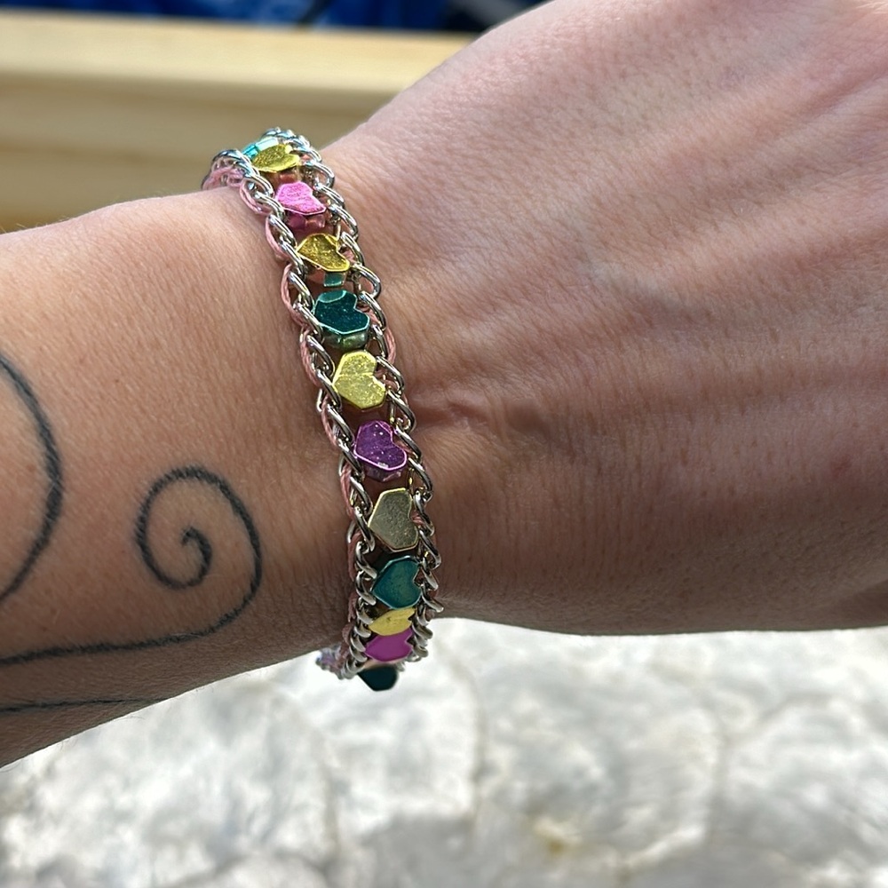 Woven chain heart bracelet - Picture 4 of 7